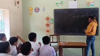 বীরভূমঃ উৎসশ্রীতে নিঃস্ব স্কুল, গ্রুপ ডি স্টাফ এখন ইংরেজী শিক্ষক!