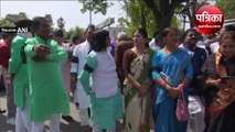 Video : बिहार से लेकर तमिलनाडु तक कांग्रेस का प्रदर्शन, काली पट्टी बांध, तख्तियां लेकर निकाला मार्च