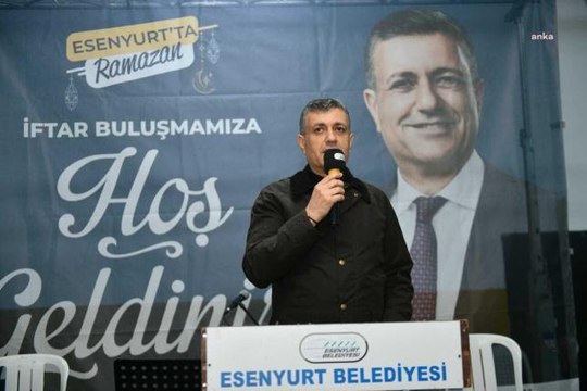 Esenyurt Belediye Başkanı Bozkurt orucunu vatandaşlarla birlikte açtı