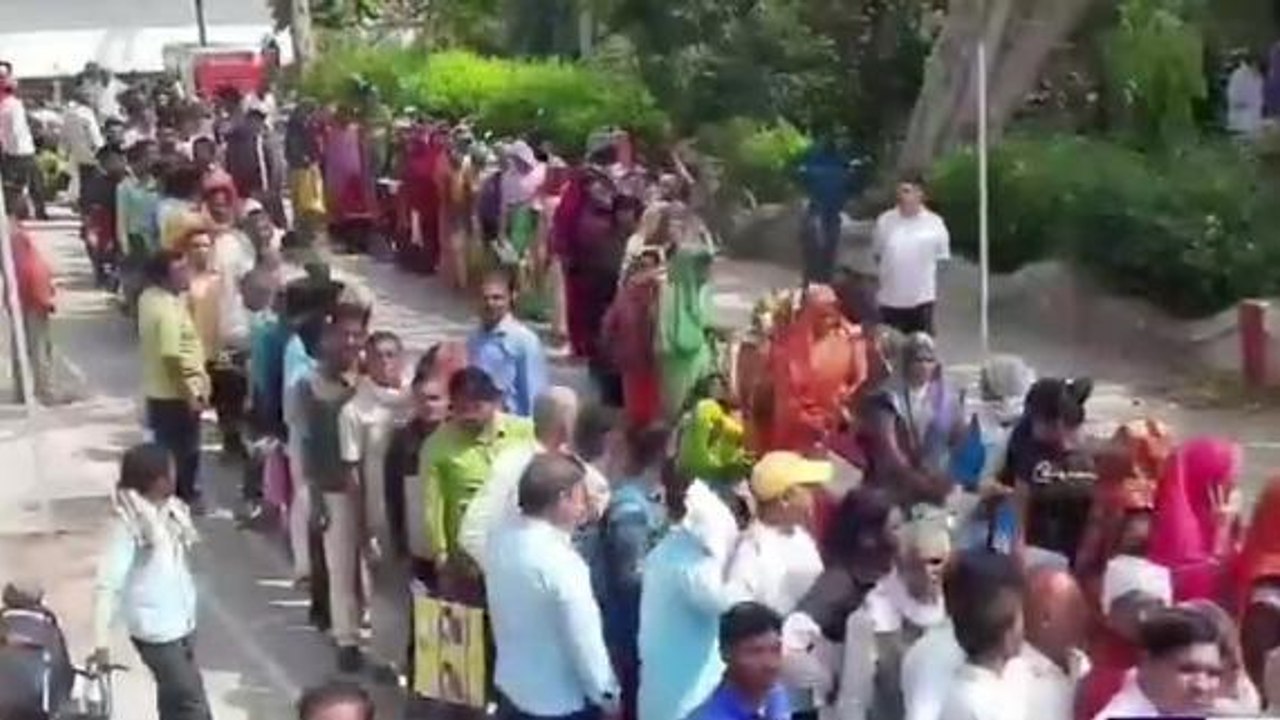 मैनपुरी: सहारा इंडिया के निवेशकों के लिए गुड न्यूज़, ब्याज के साथ मिलेगा आपका पैसा