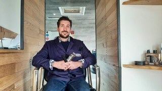 Coiffeur barbier itinérant en Bretagne, il remet de la vie dans les villages