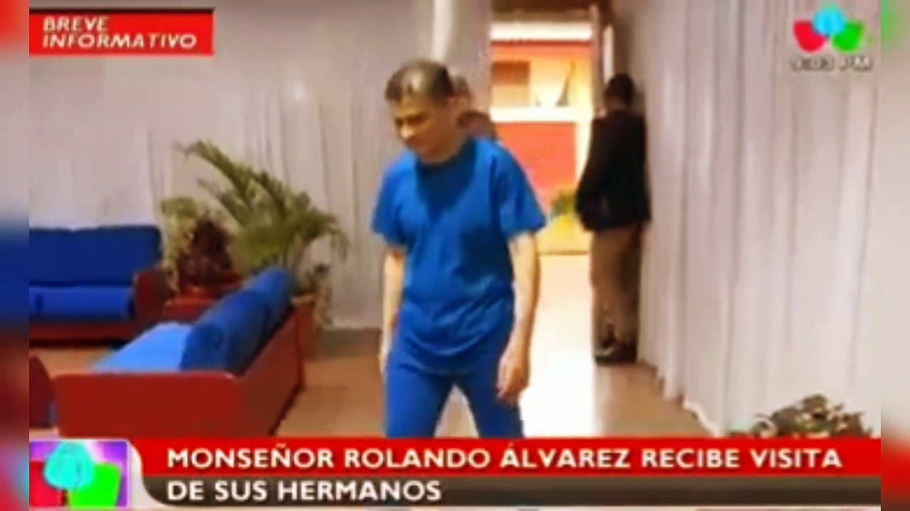 Monseñor Rolando Álvarez recibe la visita de sus hermanos