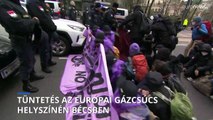 Tüntetés az európai gázcsúcs ellen Bécsben
