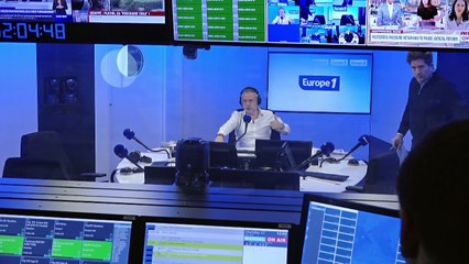 Retraites : la stratégie de l'apaisement que veulent adopter Emmanuel Macron et Elisabeth Borne