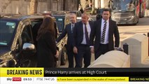 En guerre contre les tabloïds britanniques, le prince Harry a créé la surprise ce matin en se présentant devant la Haute-Cour de Londres pour une audience contre l'éditeur du Daily Mail