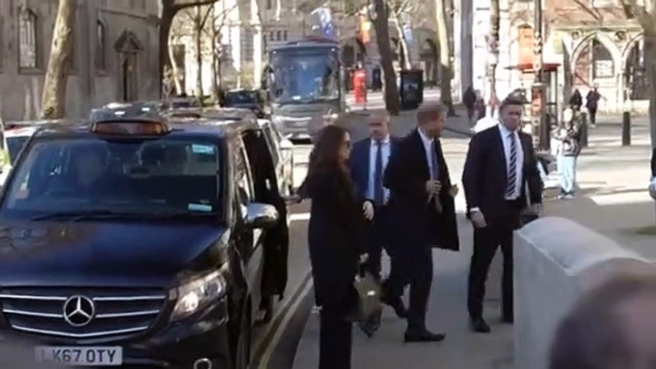 Prince Harry Shocks the World with Surprise Court Appearance for Privacy Battle