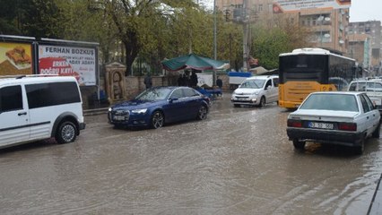 Mardin'de sağanak etkili oldu
