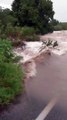 Chuvas causam pontos de alagamentos na CE-166, em Senador Pompeu; Município decreta estado de calamidade