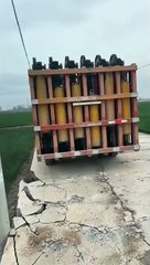 Cet engin incroyable est un démolisseur de route