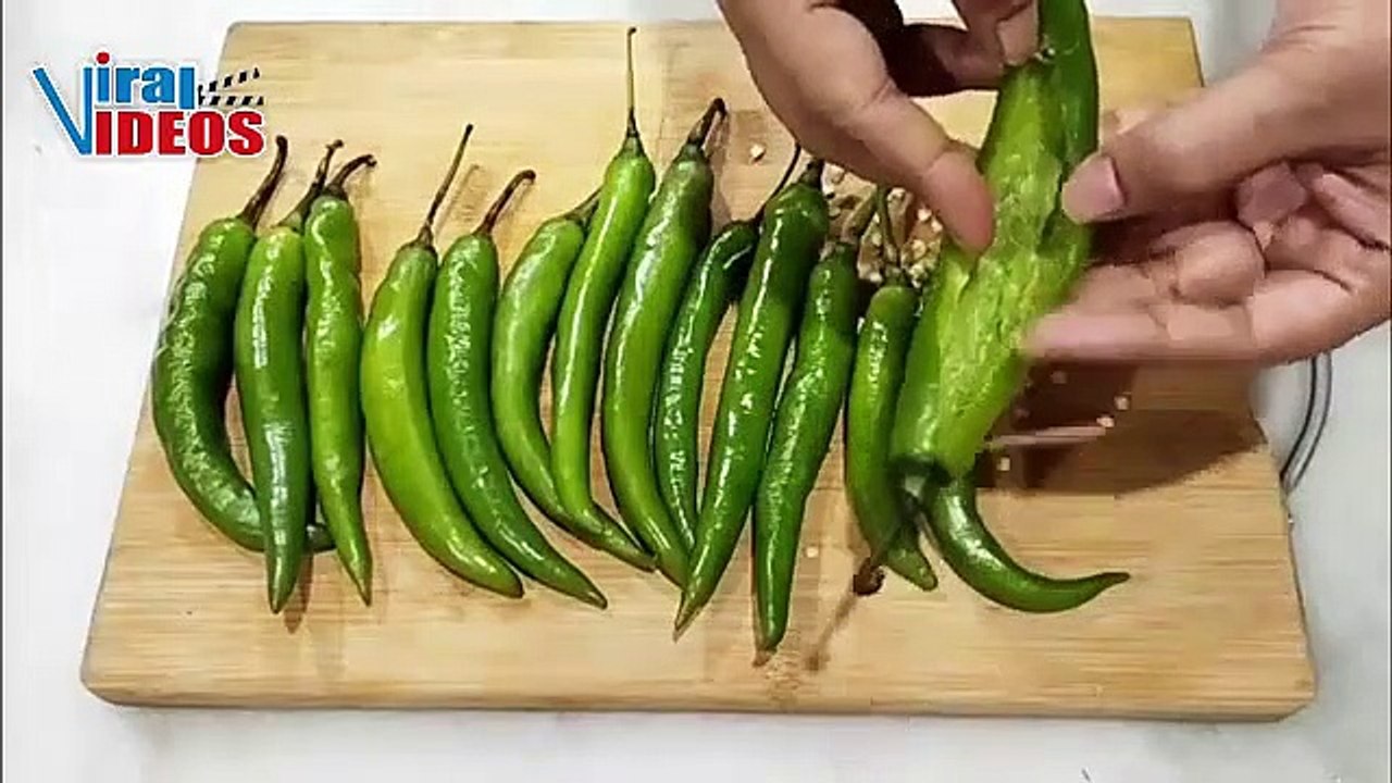 Mirchi Bajji Street Style | Stuffed Mirchi Bajji Recipe | Easy Mirchi Pakoda