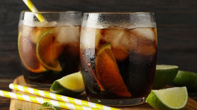 Is Mixing Alcohol and Caffeinated Soda the Same as Mixing with an Energy Drink?