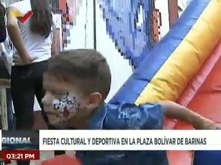 Barineses disfruta de fiestas culturales y recreativas en la Plaza Bolívar