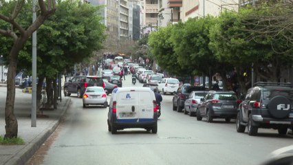 أخبار الساعة | أزمة التوقيت الصيفي تنبش قبور الطائفية وتصفية الحسابات السياسية في لبنان.. كيف؟