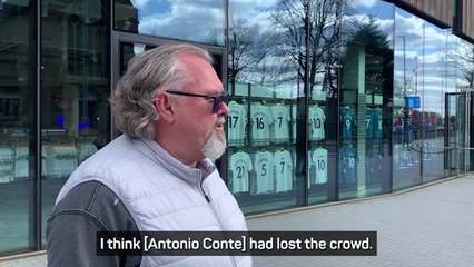 Video herunterladen: Antonio 'Gone'te - Spurs fans react to Conte's sacking