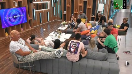 La feroz pelea entre Marcos y Juan