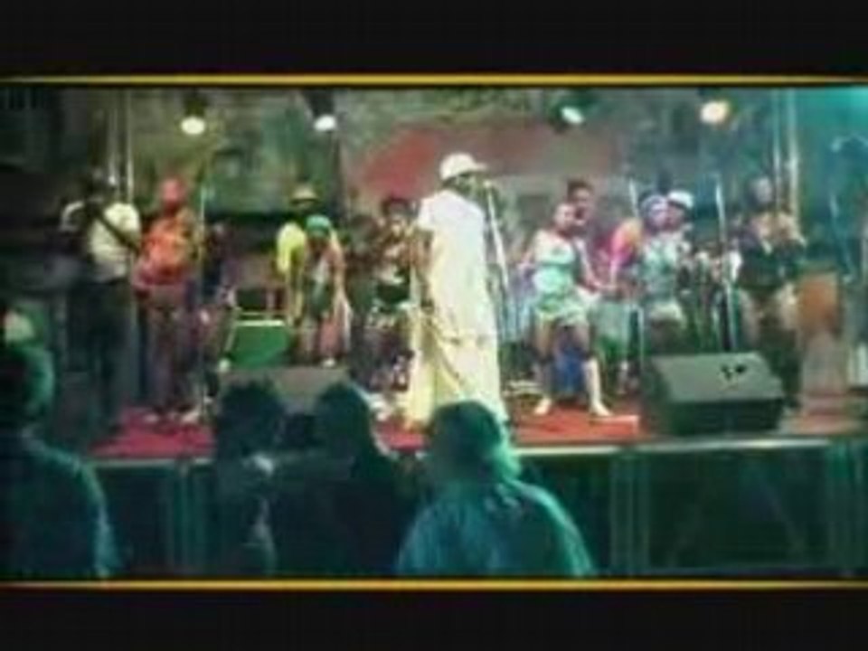 Papa Wemba dans Neige Blanche(2/5)