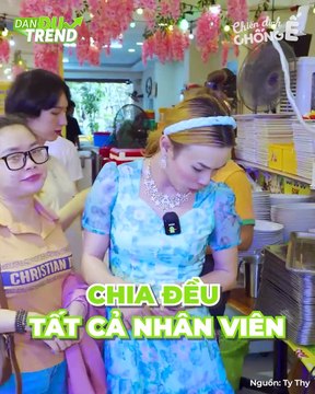 Được khách quý mến bo 1 triệu, Ty Thy đem chia đều cho nhân viên, không giữ làm của riêng | Điện Ảnh Net