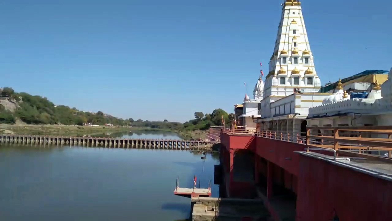 अफसरो को पता नहीं ओर पीआईयू की अनुशंसा पर ठेकेदार ने लगाया प्लाट, कलेक्टर ने अनुमति से मना किया तो लिया यू टर्न, अब झाड़ रहे पल्ला