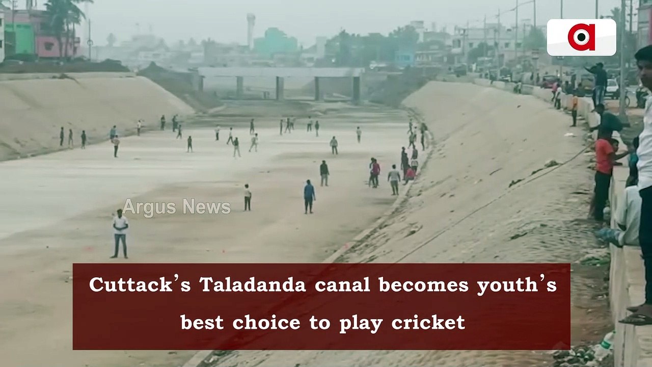Cuttack's Taladanda Canal Turns Cricket Field For Youths