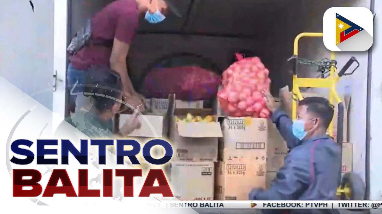 Kilo-kilong bigas at halos isang toneladang ilang agricultural products mula Nueva Ecija na pre-order ng Diocese of Novaliches sa ilalim ng Kadiwa program, dumating kaninang umaga
