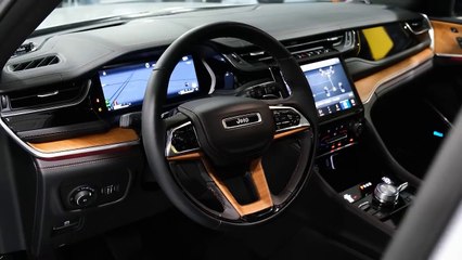2023 Jeep Grand Cherokee - Luxury American SUV