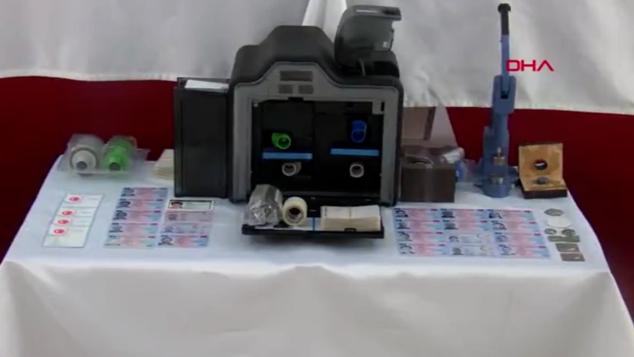 Jandarmadan sahte kimlik operasyonu: 2 şüpheli yakalandı