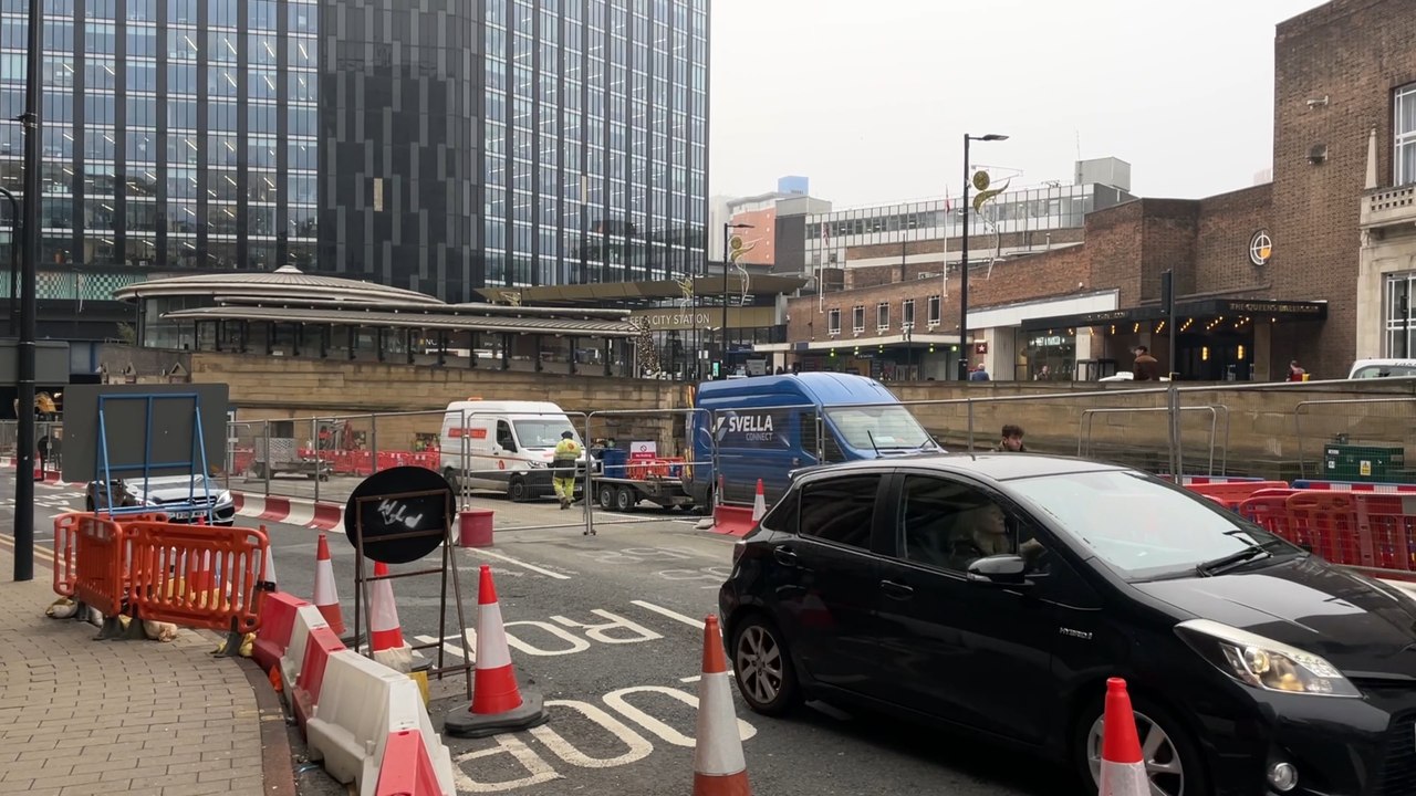 Leeds headlines 28 March: Almost 2,000 drivers per month are receiving bus gate fines