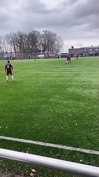 Marcus Züge vom SV Bavenstedt II mit dem Siegtreffer gegen Neuhof II