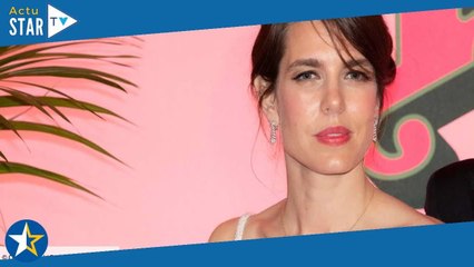 Bal de la Rose 2023 : Charlotte Casiraghi dévoile ses épaules dans une robe scintillante