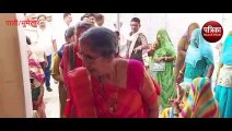 VIDEO : PM मोदी की पत्नी जशोदा बेन पाली जिले के नेतरा गांव पहुंची, शोकसभा में लिया भाग