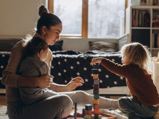 EU-Statistik: Frauen bei Geburt des ersten Kindes immer älter