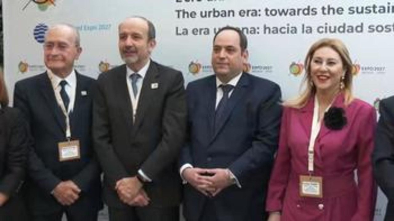 Málaga se presenta en París como foro de reflexión para las ciudades del futuro