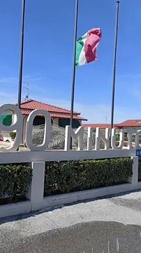 Gianni Min?, il ricordo della sua Versilia nel video del bagno 90? Minuto