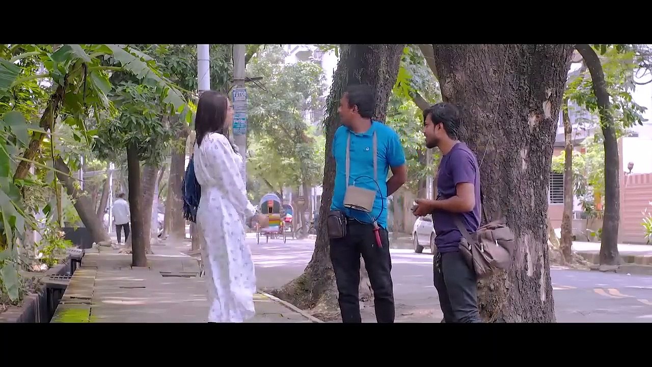 - লুস কানেকশন -   -   -   -