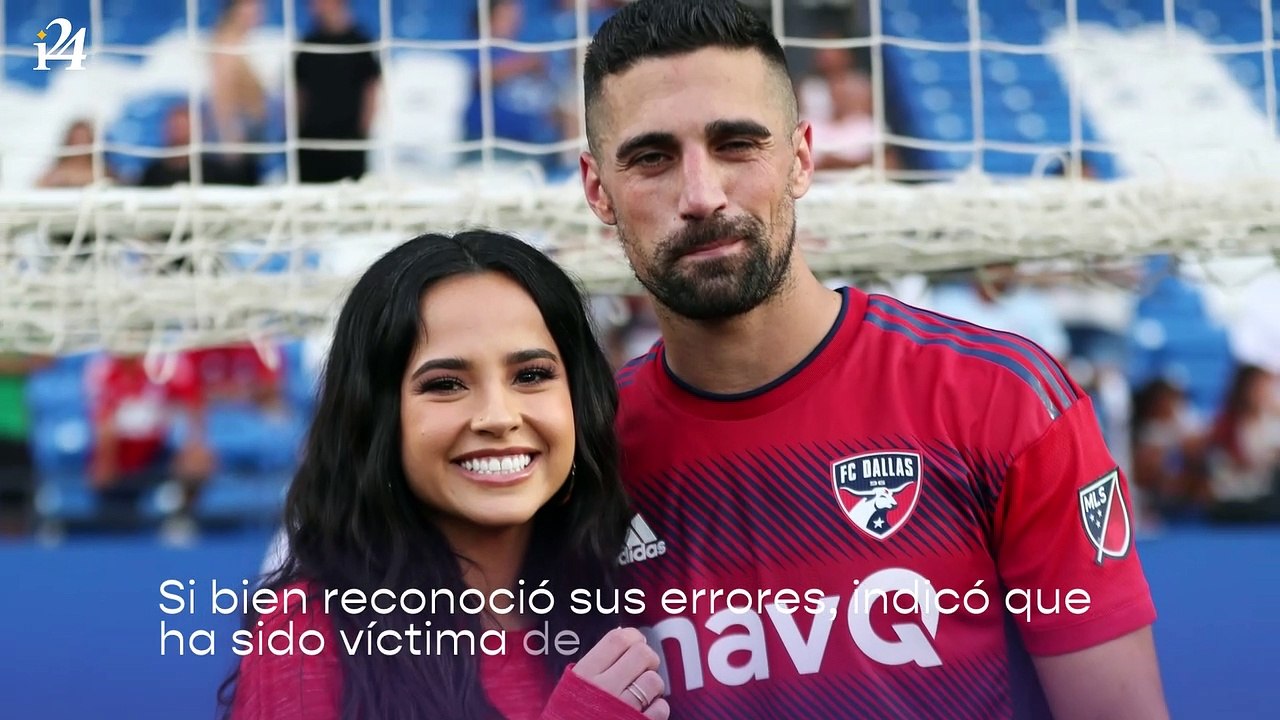 Novio de Becky G le pidió perdón tras rumores de infidelidad