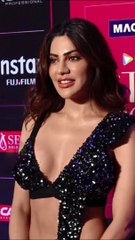 Bollywood Diva Nikki Tamboli Arriving on Redcarpet of Style Icon Awards 2023