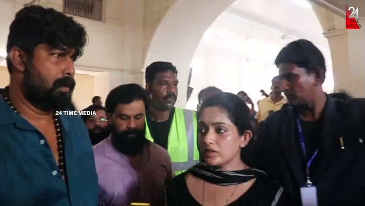 കരഞ്ഞു  കണ്ണ് കലങ്ങി ദിലീപും  കാവ്യാ മാധവനും ഇന്നച്ചനെ കാണാൻ വന്നപ്പോൾ