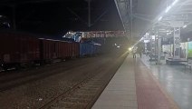 Vande Bharat : ट्रेन को देखते ही खिल उठे लोगोंं के चेहरे