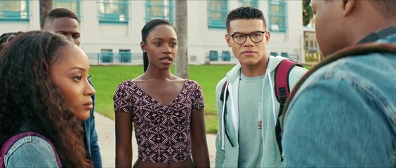 Thriller - Blutbad an der Compton High (2018)