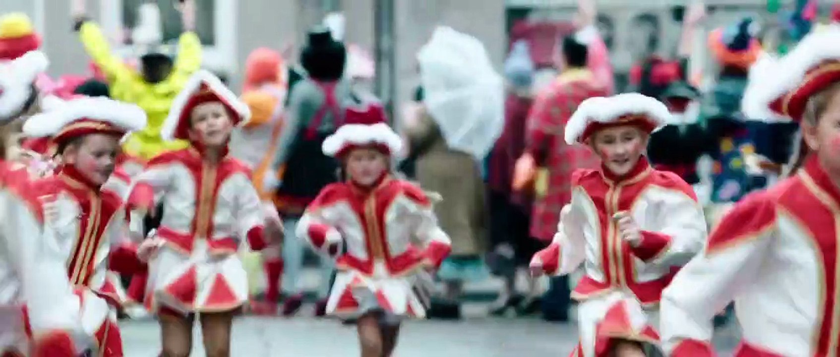 Der Junge muss an die frische Luft (2018)