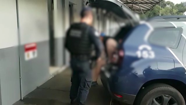 Homem é detido após furtar R$ 34 em produtos em supermercado