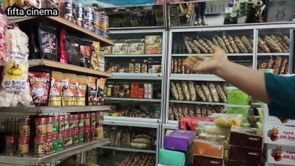 BELI OLEH OLEH MAKANAN KHAS KEDIRI YAITU TAHU TAKWA DAN GETUK PISANG