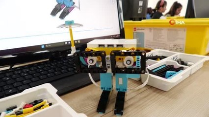 Van'da depremzede çocuklar robotik kodlama öğreniyor