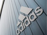 Adidas geht gegen Logo von Black Lives Matter vor