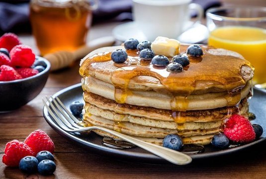 Voici la recette des pancakes faciles et incroyablement fluffy de Julie Andrieu