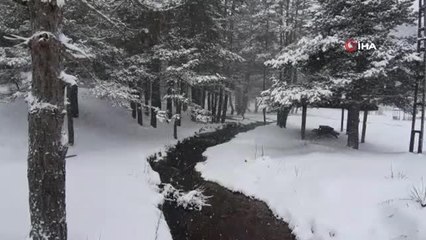 Abant'ta kar kalınlığı 15 santimi geçti