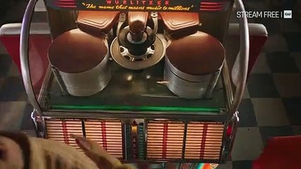 Riverdale 7x01 Inside Don't Worry, Darling (2023) Final Season