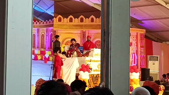 जबलपुर में बागेश्वर धाम सरकार धीरेंद्र कृष्ण शास्त्री की कथा