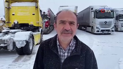 İki hafta önce ağaçların çiçek açtığı il şimdi kara teslim! 135 köy yolu ulaşıma kapandı