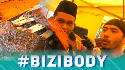 #Bizibody terjah gerai Ammar Titan di bazar Ramadan, terliur tengok ‘smoked ribs’